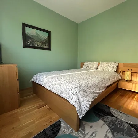 Apartman Quiet Enclave Near The Airport Wrocław