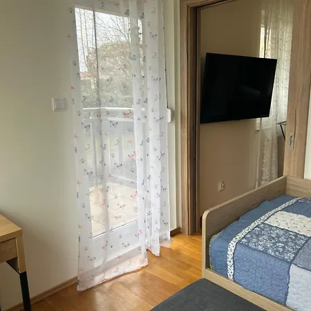 公寓 Quiet Enclave Near The Airport